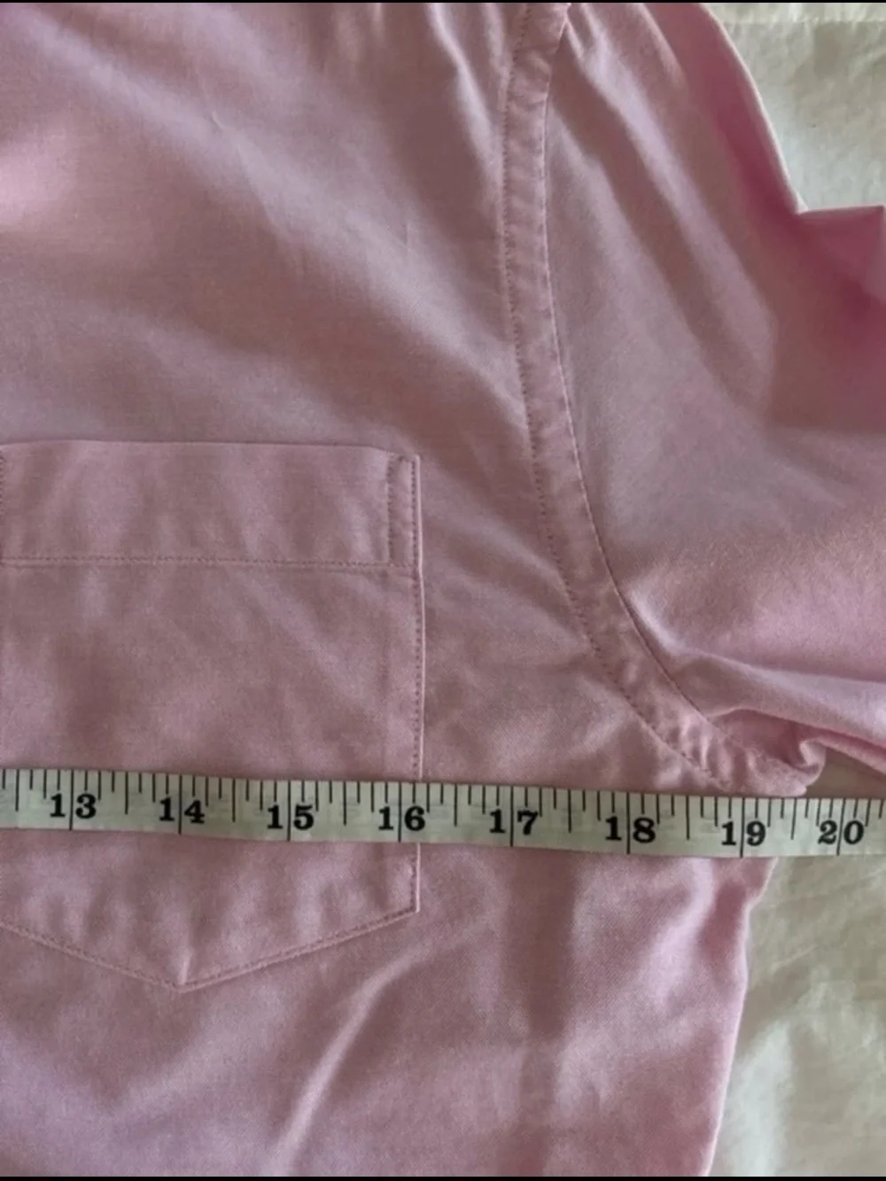 Banana Republic Men's Grant Fit Light Pink Button-Down Dress Shirt. Size Smal